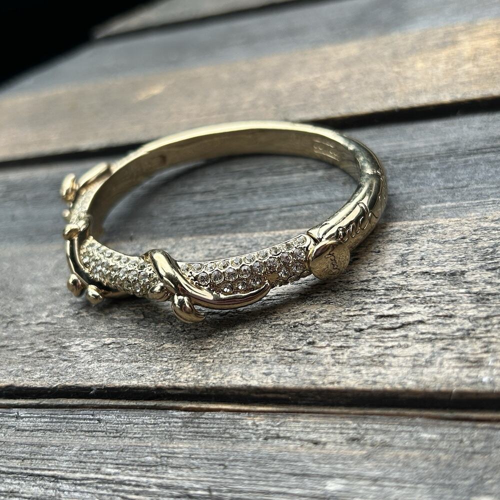 Coach Womens Gold Tone Crystal Pave Script Vine Hinge Bangle Bracelet - Picture 16 of 16
